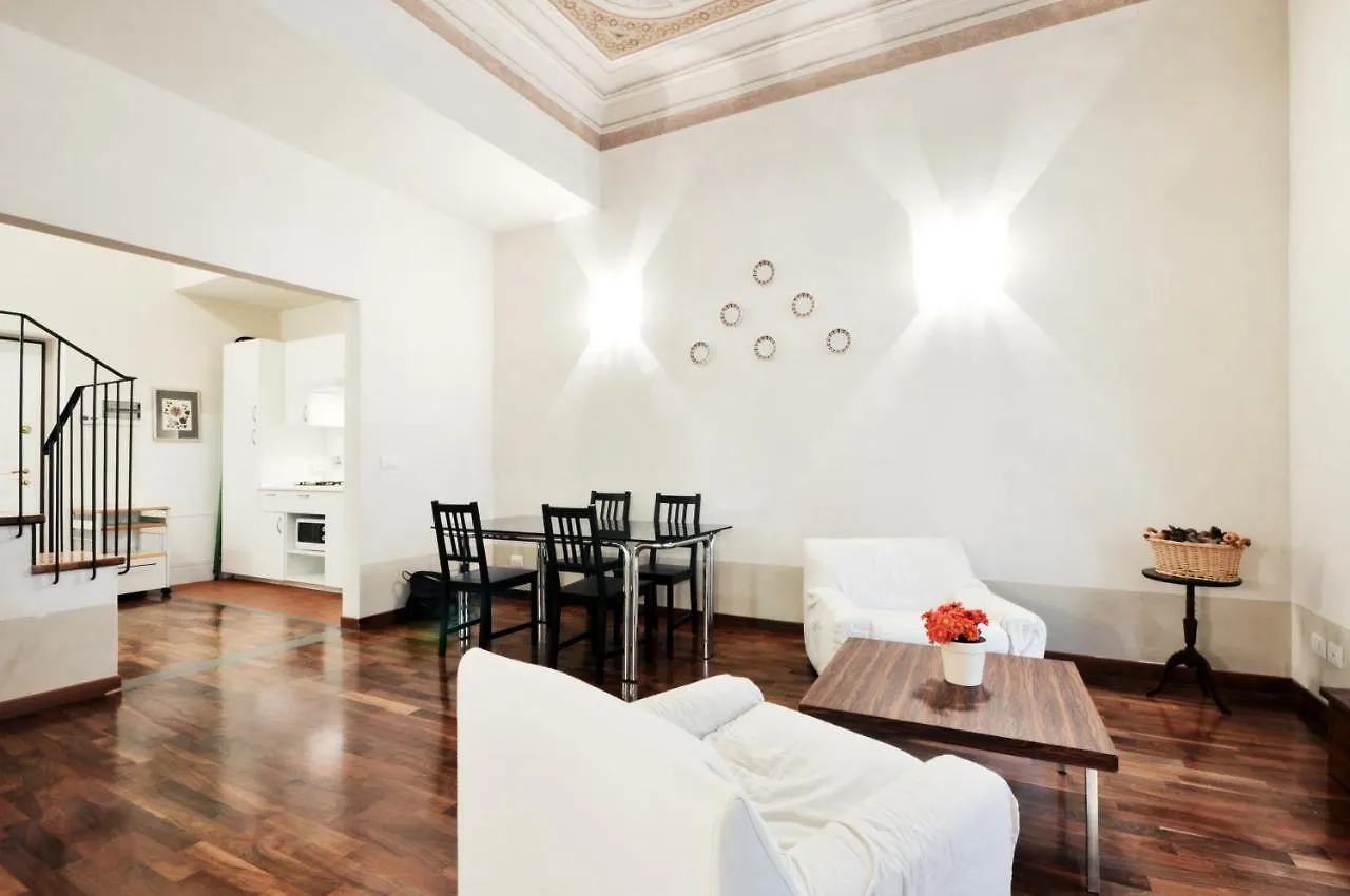 شقة فلورنس Tornaquinci Palace إيطاليا