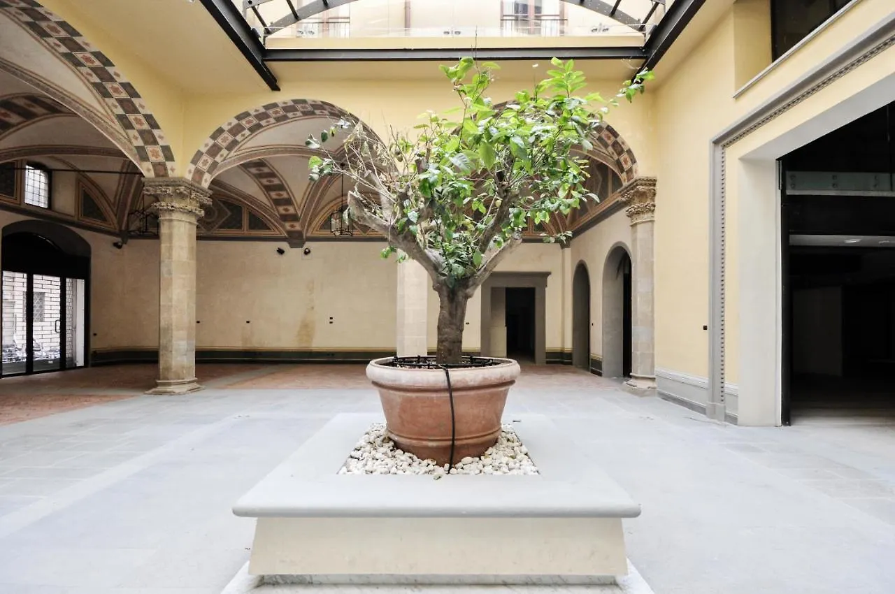 Tornaquinci Palace Florence 0*,