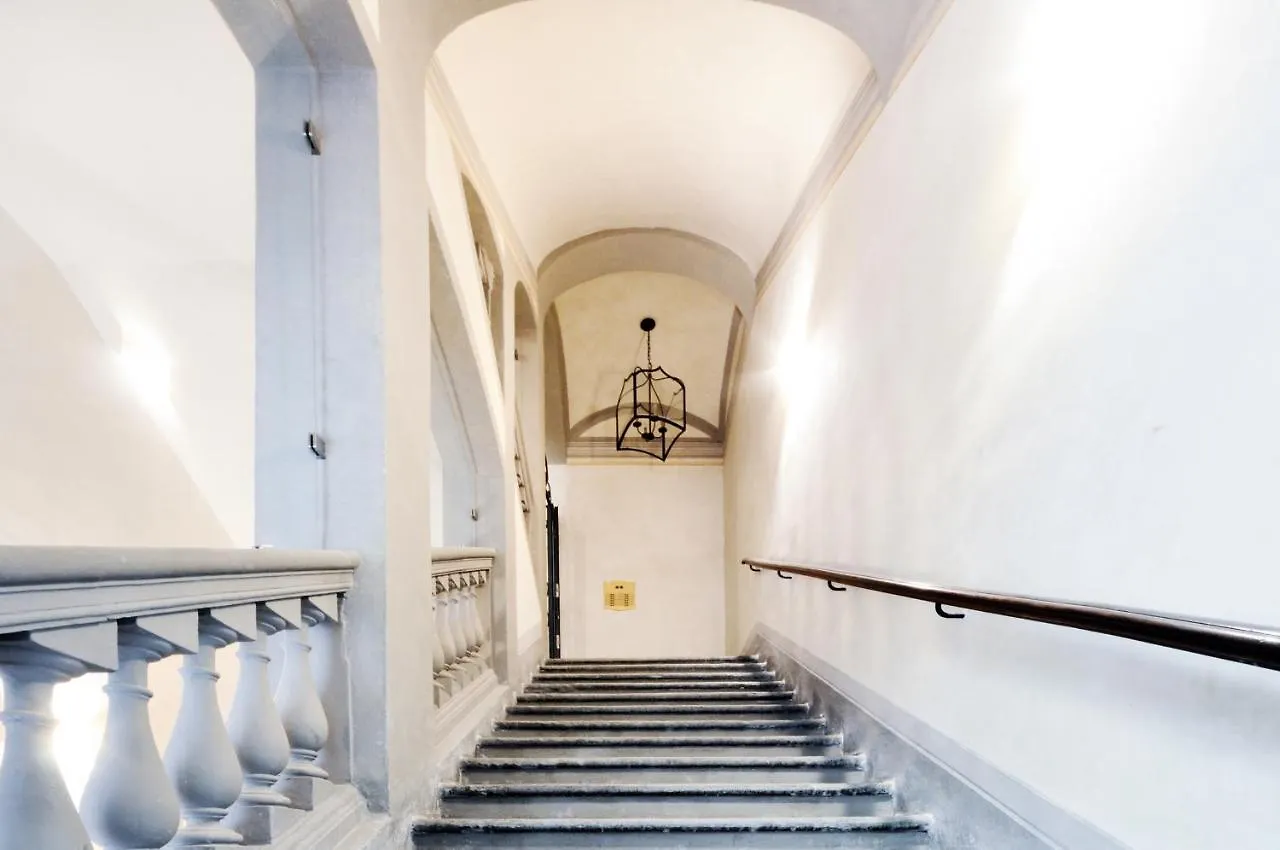 Tornaquinci Palace Florence Apartment