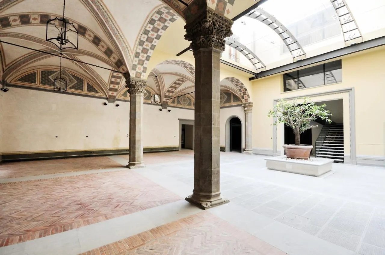 Tornaquinci Palace Florence Apartment