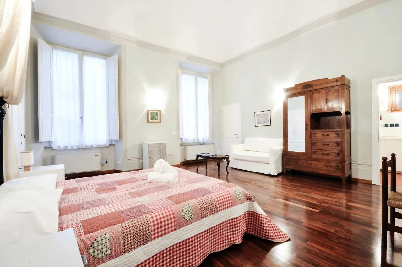 Apartment Tornaquinci Palace Florence